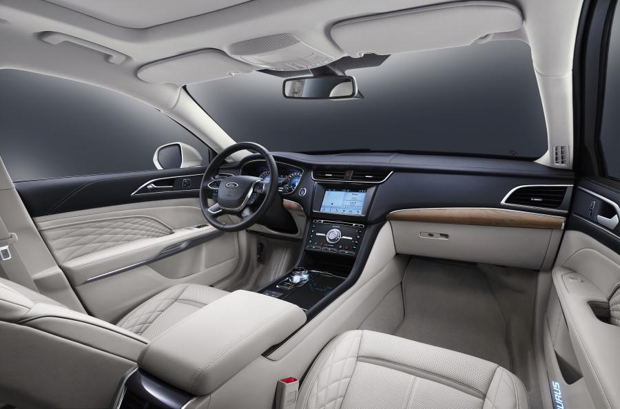 Торпедо Ford Taurus LTD 2016 года  (CN) (фото 5 из 5)